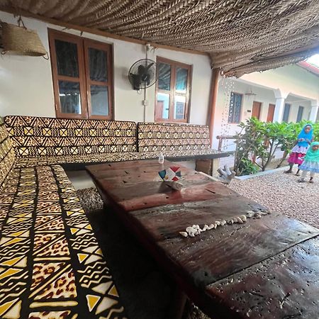 Bed and Breakfast Fish House Нунгві Екстер'єр фото