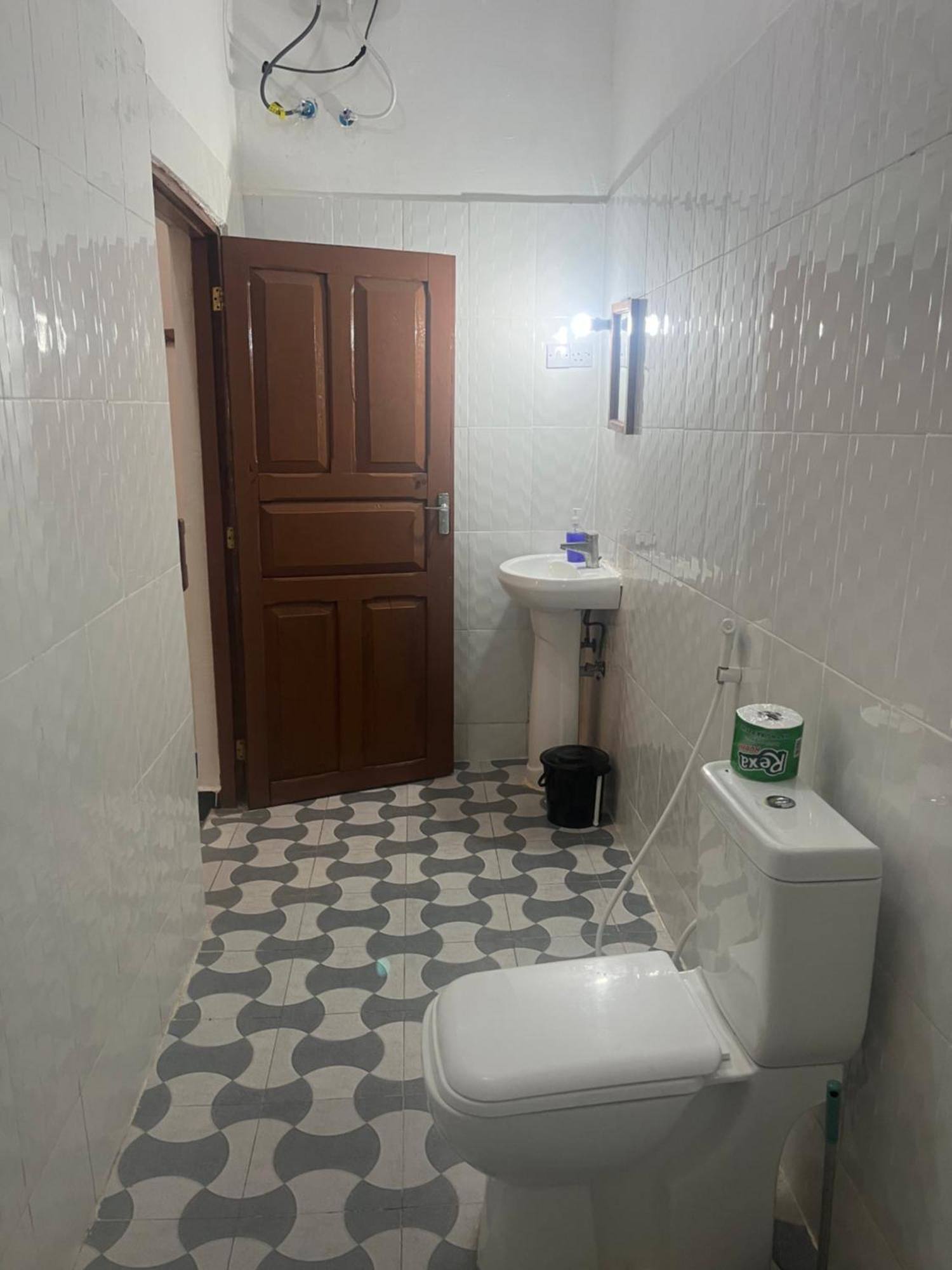 Bed and Breakfast Fish House Нунгві Екстер'єр фото